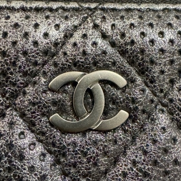 CHANEL Perforated Wallet / Card Case Full Set EUC! 🎁 - Picture 4 of 16